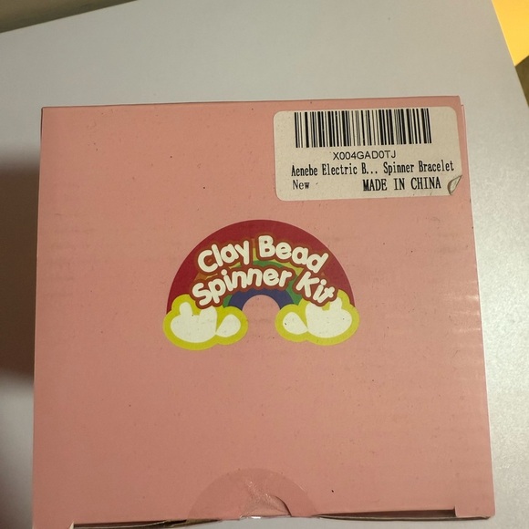 Pink Craft Box with clay bead spinner for bracelets or jewelry, beads and charms - Picture 3 of 6